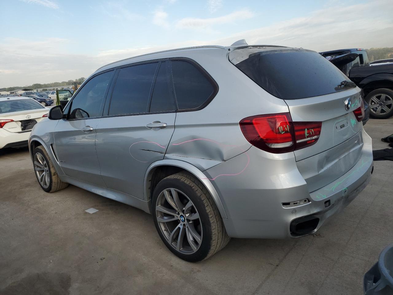 2015 BMW X5 xDrive50I - Фото 2