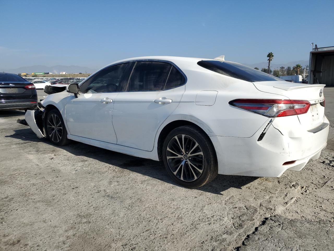 2019 Toyota Camry L - Image 2