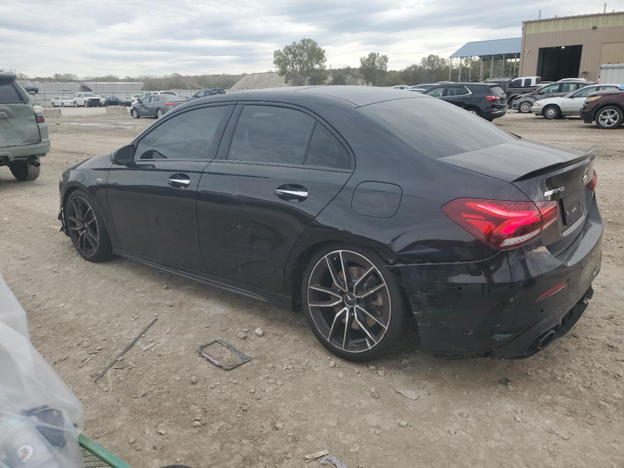 2021 Mercedes-Benz A 35 Amg - Фото 2