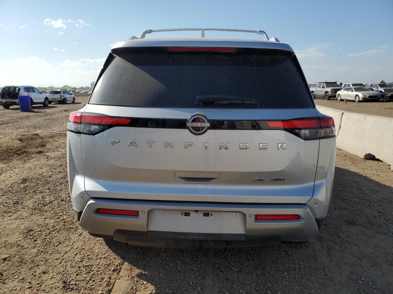 2023 Nissan Pathfinder Sl - Фото 6