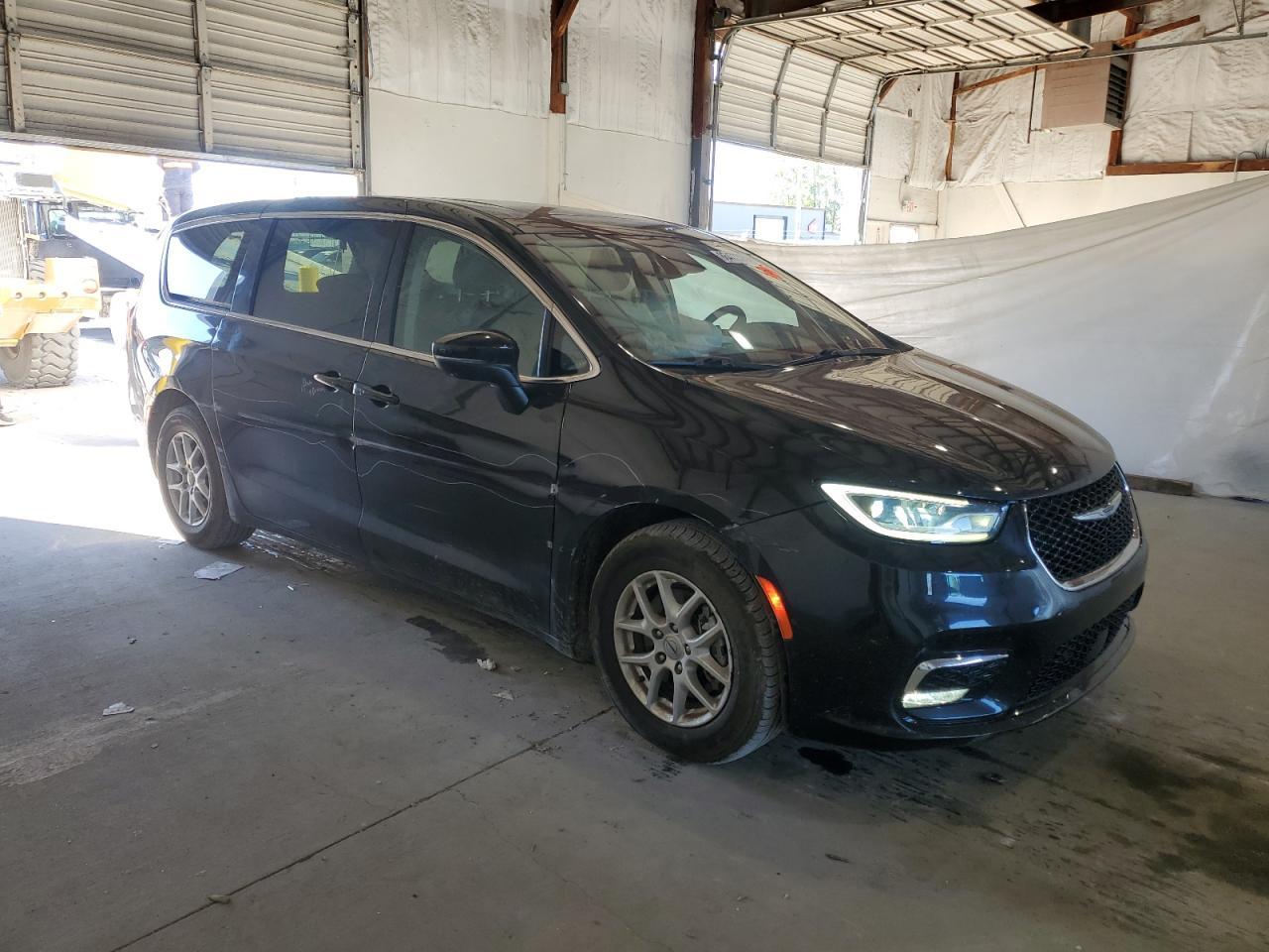 2023 Chrysler Pacifica Touring L - Фото 4