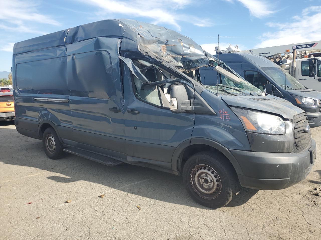 2019 Ford Transit T-250 Delivery Van - Фото 4