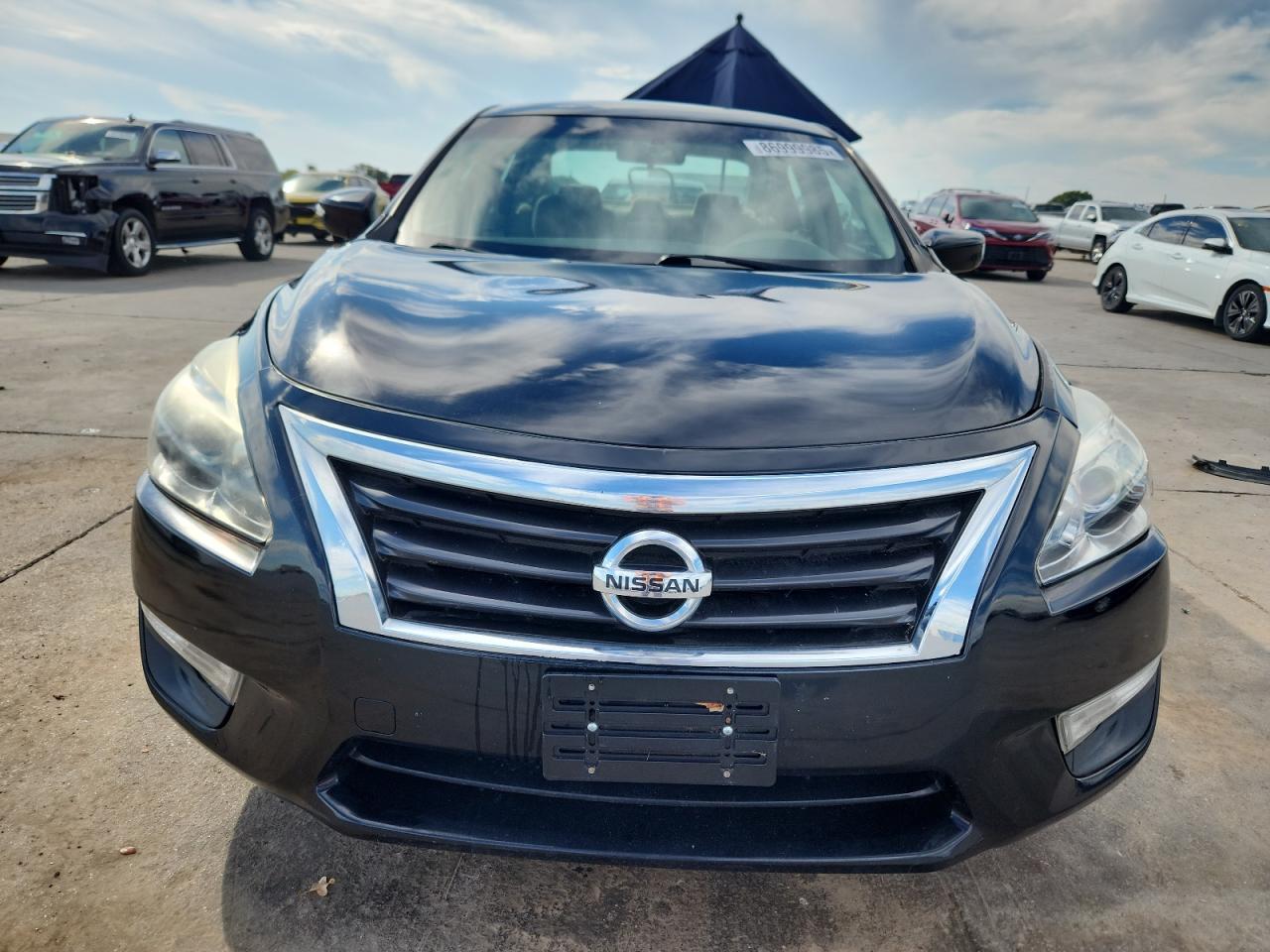 2014 Nissan Altima 3.5 S - Image 5