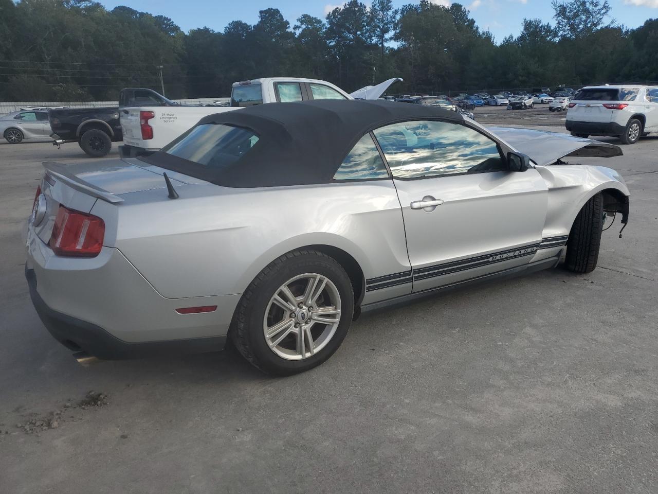 2010 Ford Mustang - Фото 3