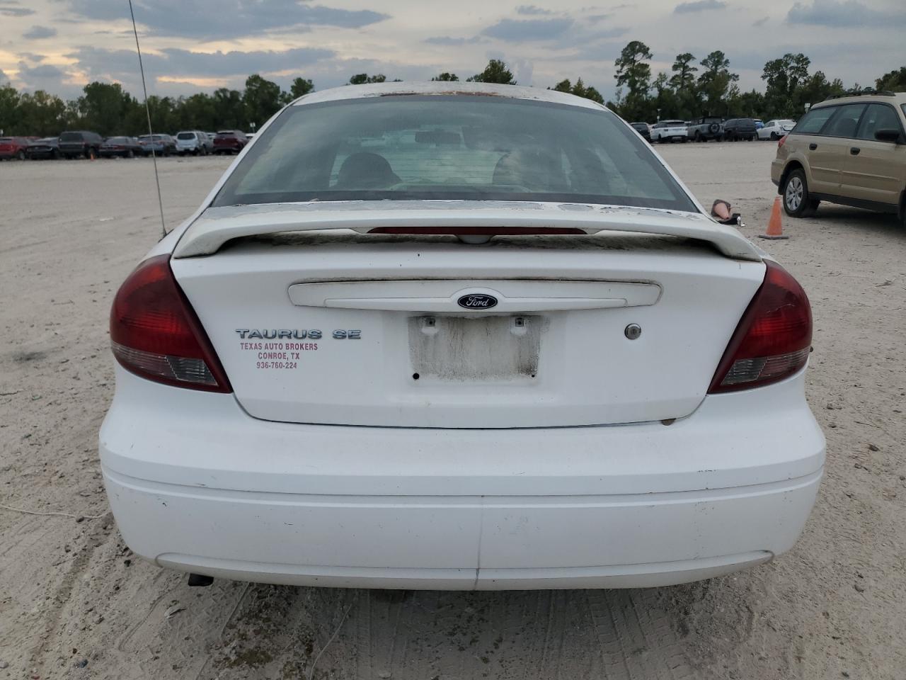 2006 Ford Taurus Se - Image 6