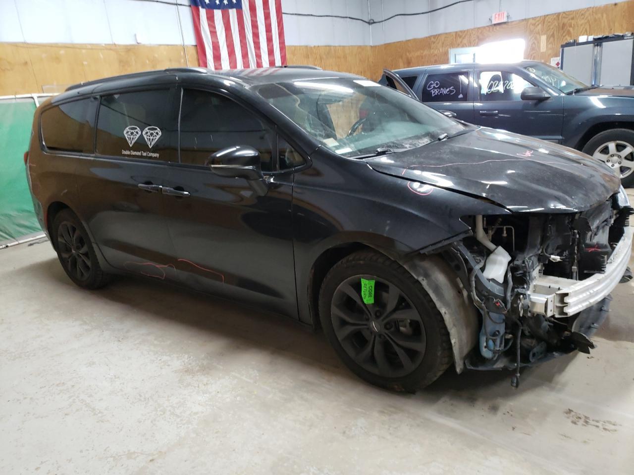 2019 Chrysler Pacifica Limited - Фото 4