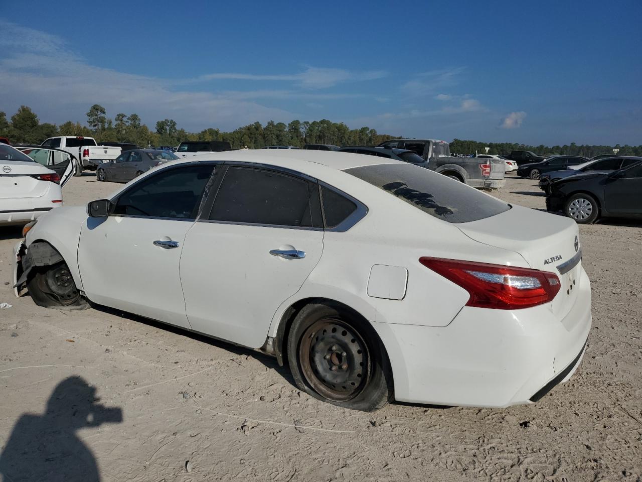 2017 Nissan Altima 2.5 - Фото 2