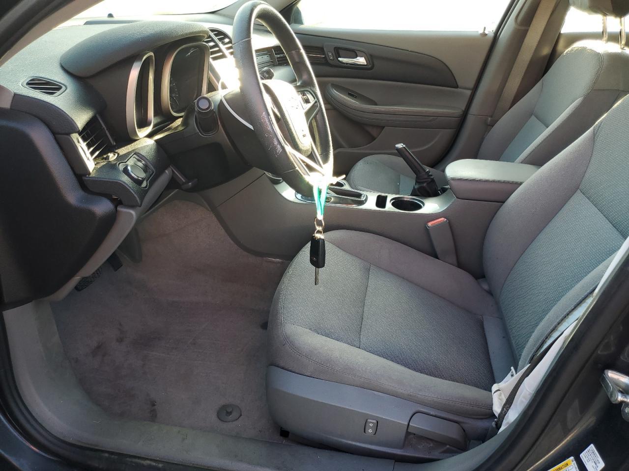 2014 Chev Malibu Ls - Фото 7