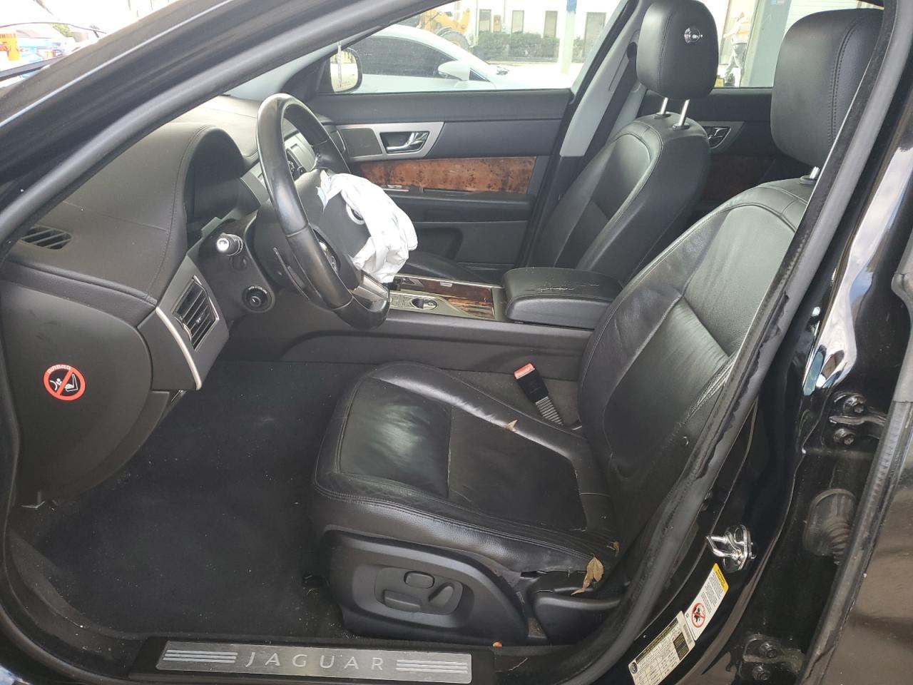 2011 Jaguar Xf - Image 7