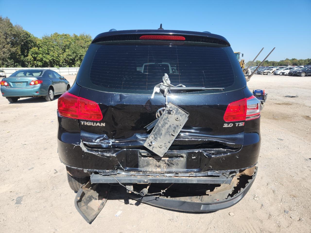 2015 Volkswagen Tiguan S - Фото 6