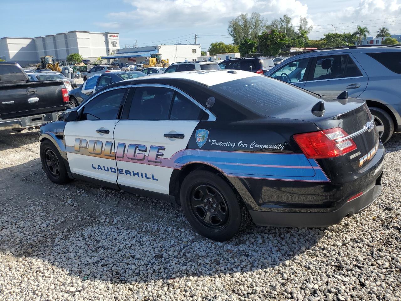2018 Ford Taurus Police Interceptor - Фото 2