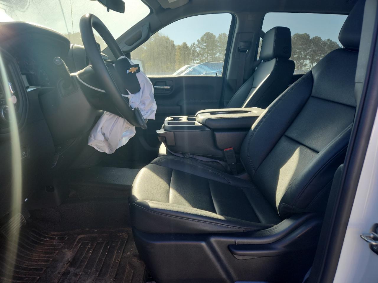 2024 Chevrolet Silverado K1500 - Image 7