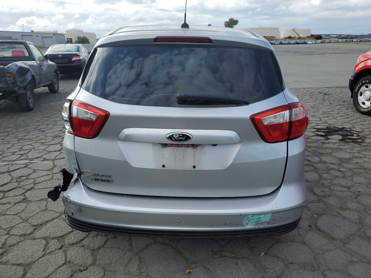 2014 Ford C-Max Premium - Image 6