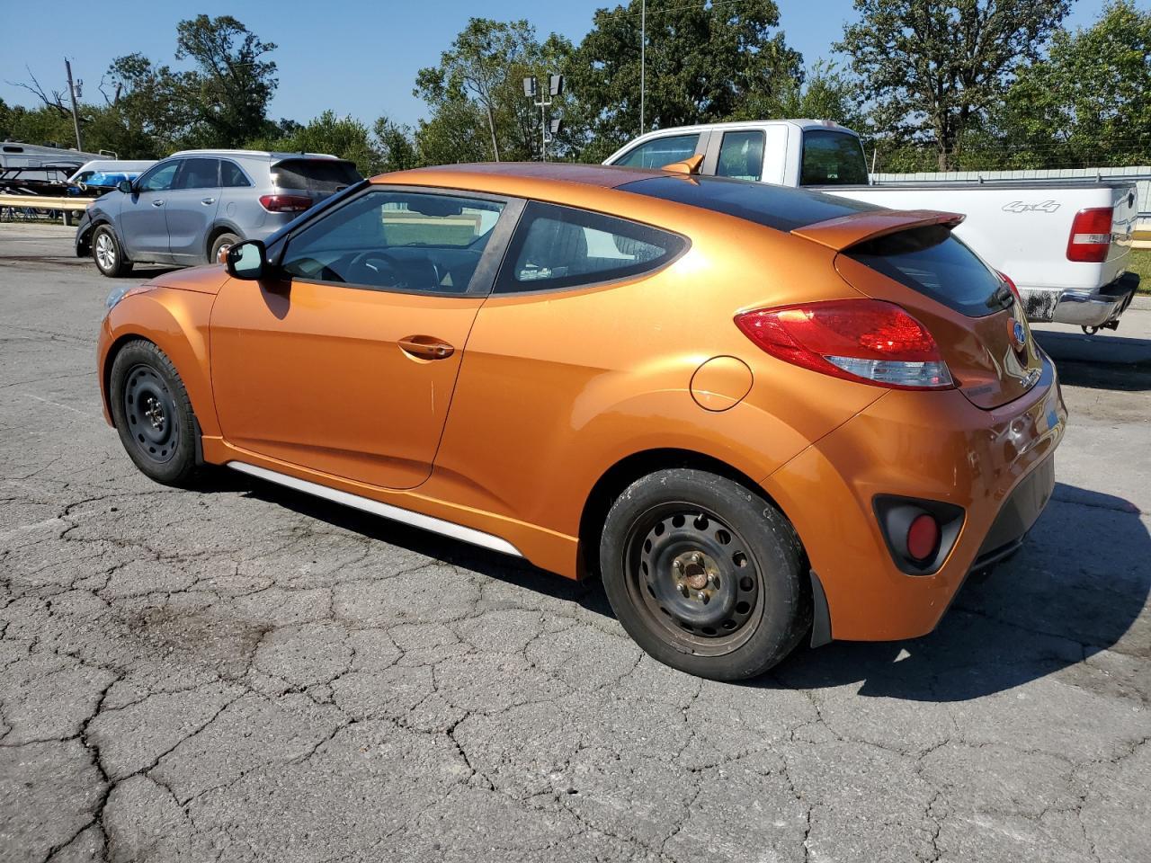 2016 Hyundai Veloster Turbo - Фото 2