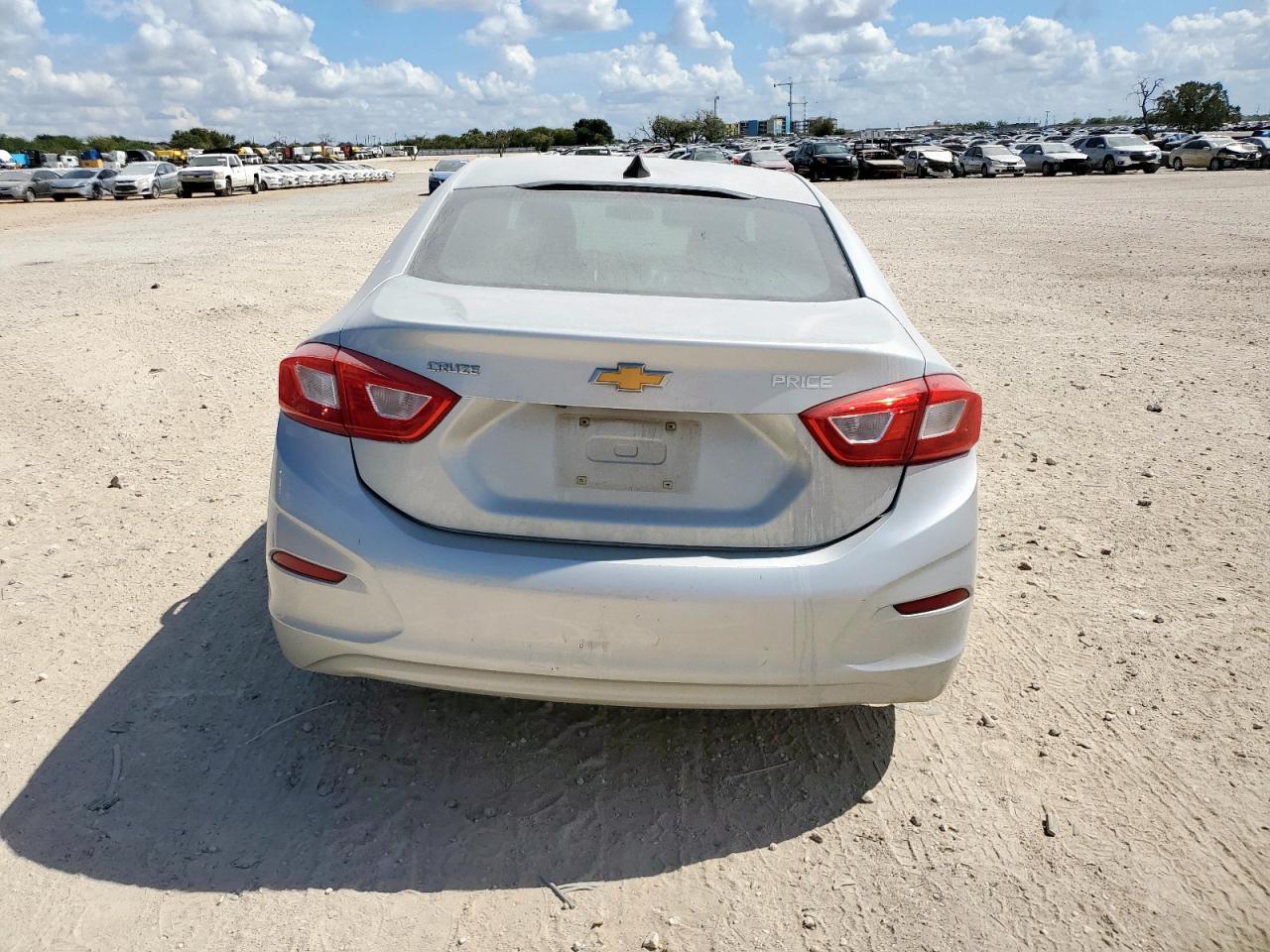 2017 Chevrolet Cruze Ls - Фото 6