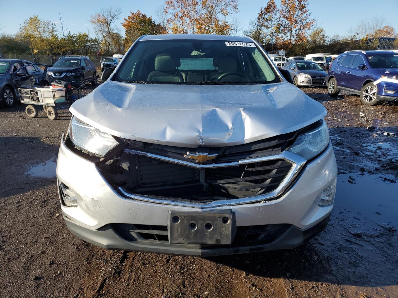 2018 Chevrolet Equinox Ls - Фото 5
