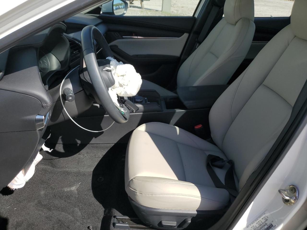 2025 Mazda 3 Preferred - Фото 7