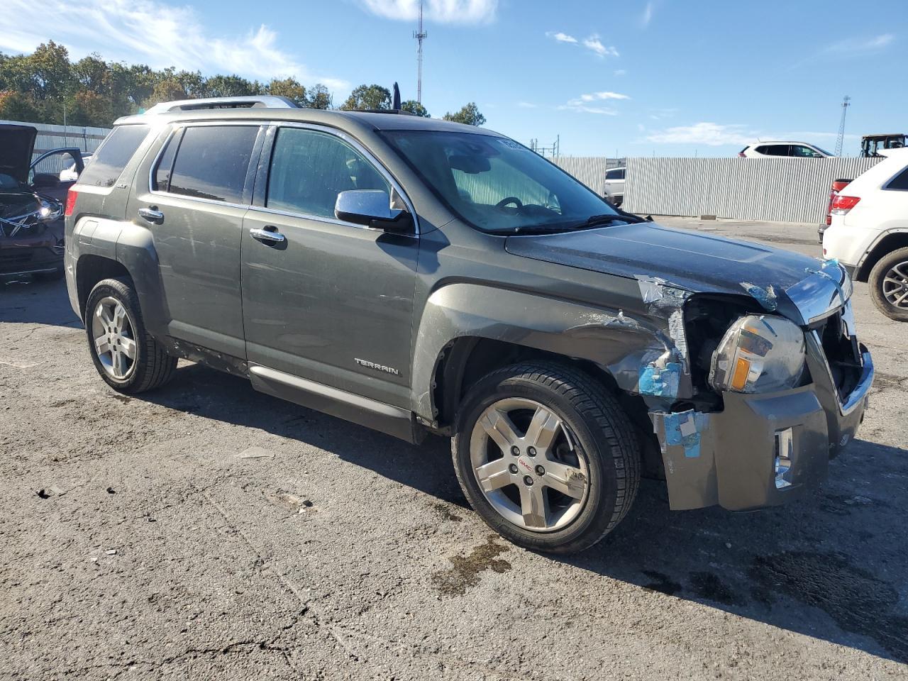 2013 GMC Terrain Slt - Image 4