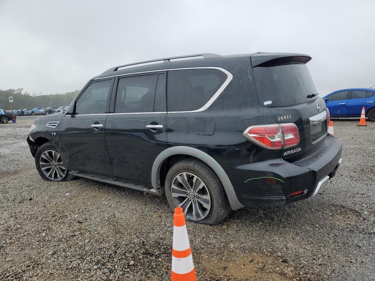 2017 Nissan Armada - Фото 2