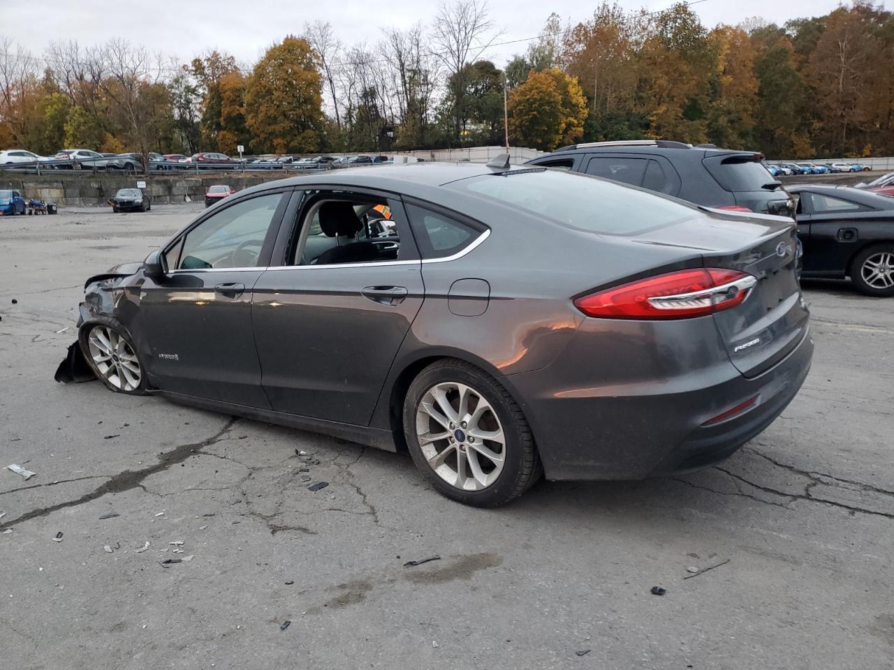 2019 Ford Fusion Se - Фото 2