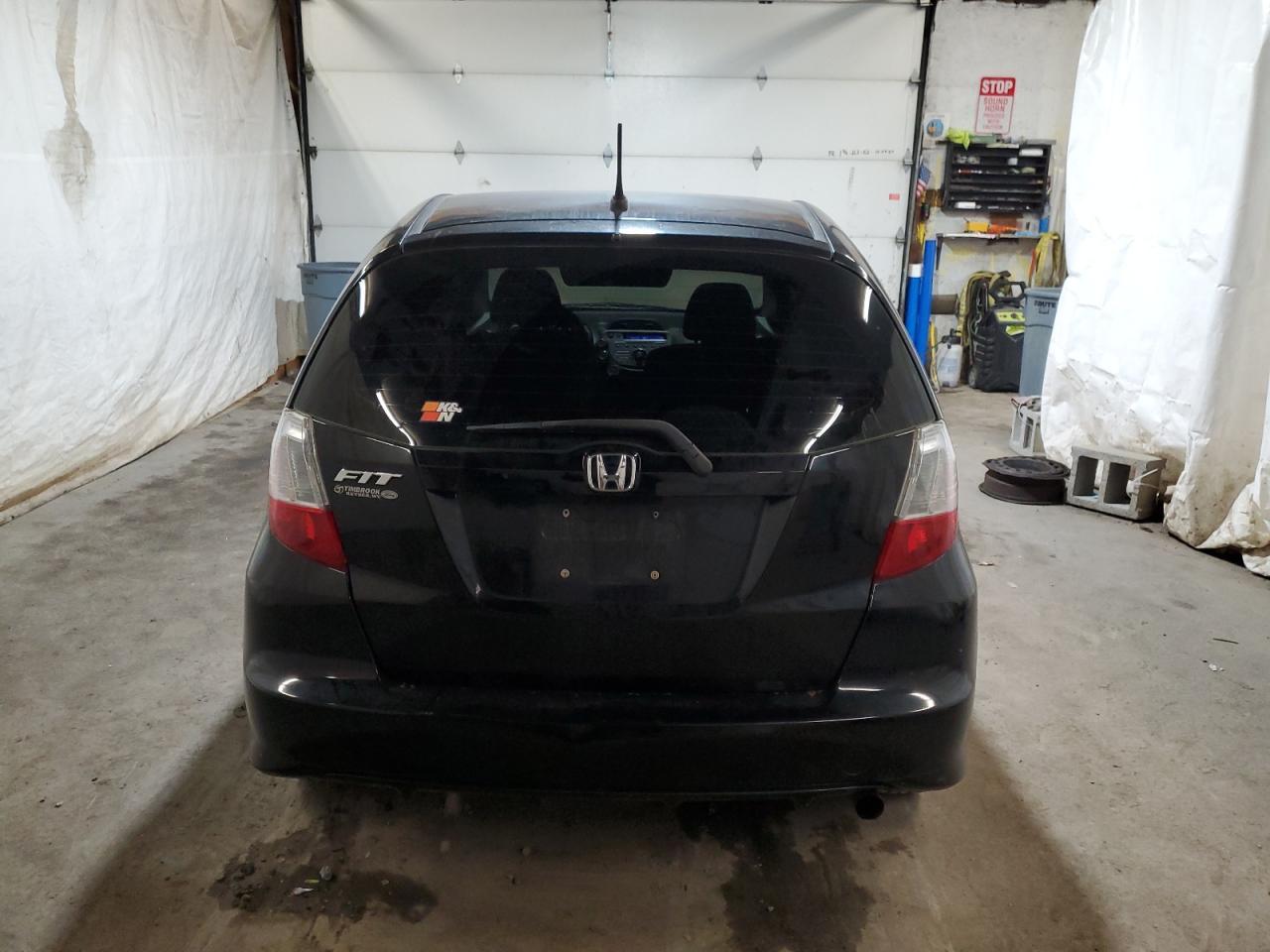 2011 Honda Fit - Фото 6