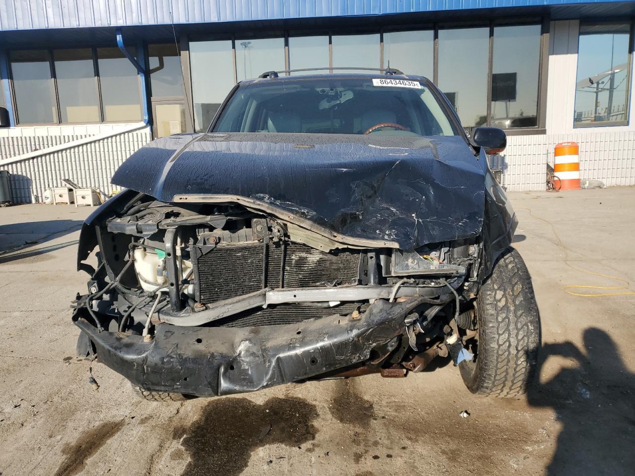 2005 GMC Envoy Denali - Image 5