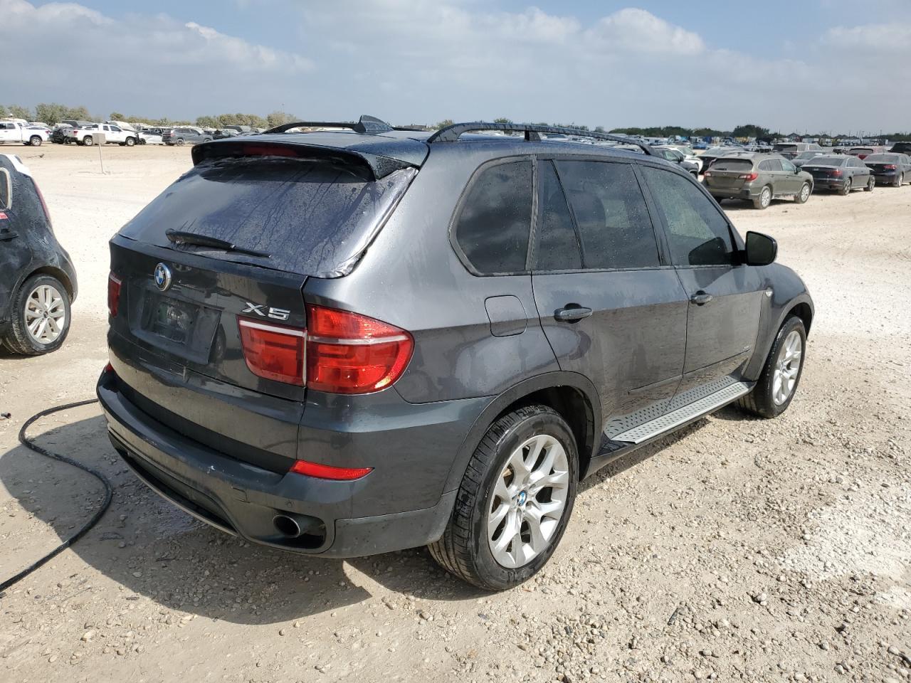 2012 BMW X5 xDrive35I - Image 3