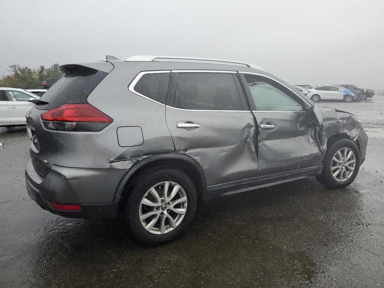 2018 Nissan Rogue S - Фото 3