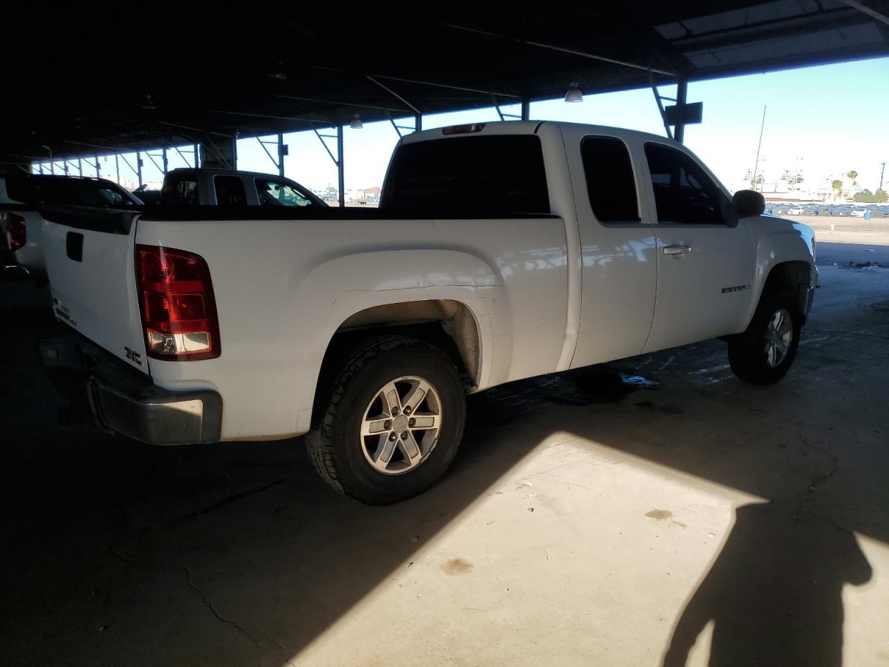 2008 GMC Sierra K1500 - Фото 3