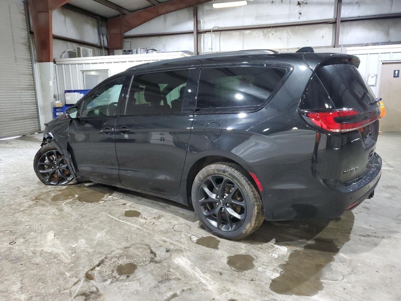 2023 Chrysler Pacifica Limited - Фото 2
