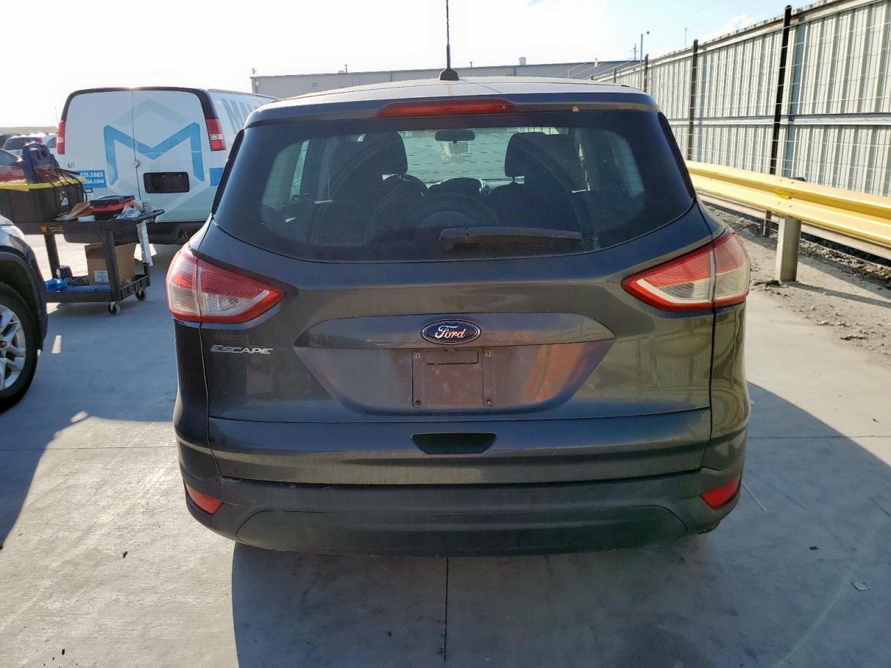 2016 Ford Escape S - Image 6