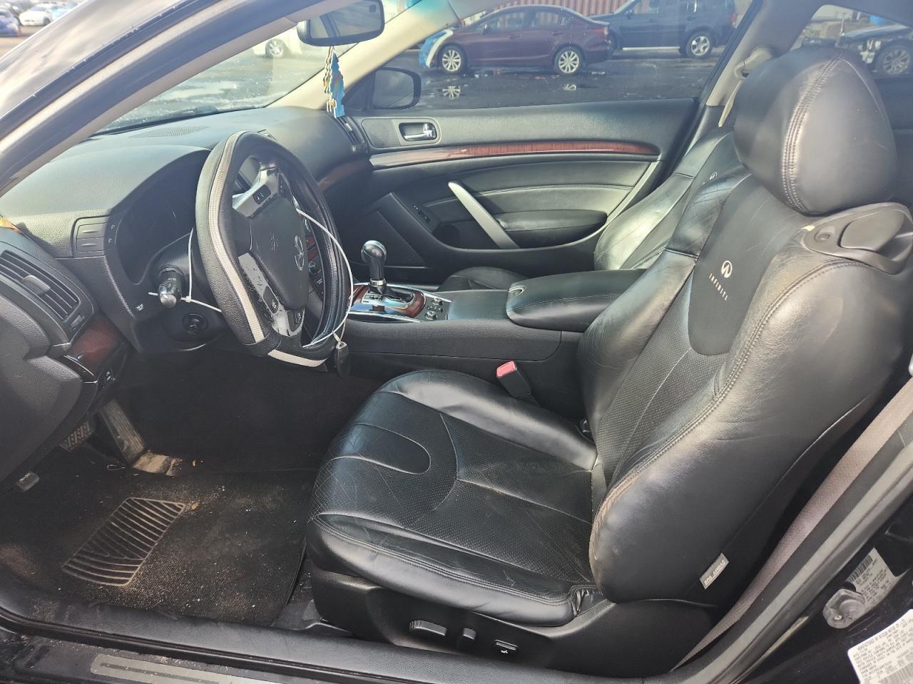 2010 Infiniti G37 - Фото 7