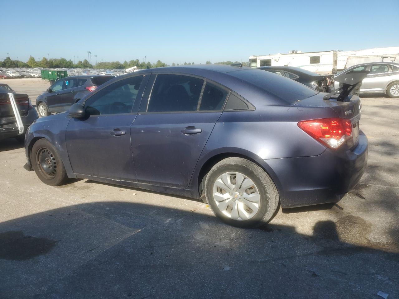 2014 Chevrolet Cruze Ls - Фото 2