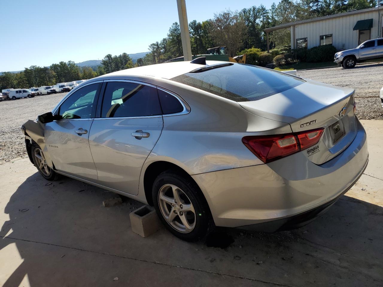 2018 Chevrolet Malibu Ls - Фото 2