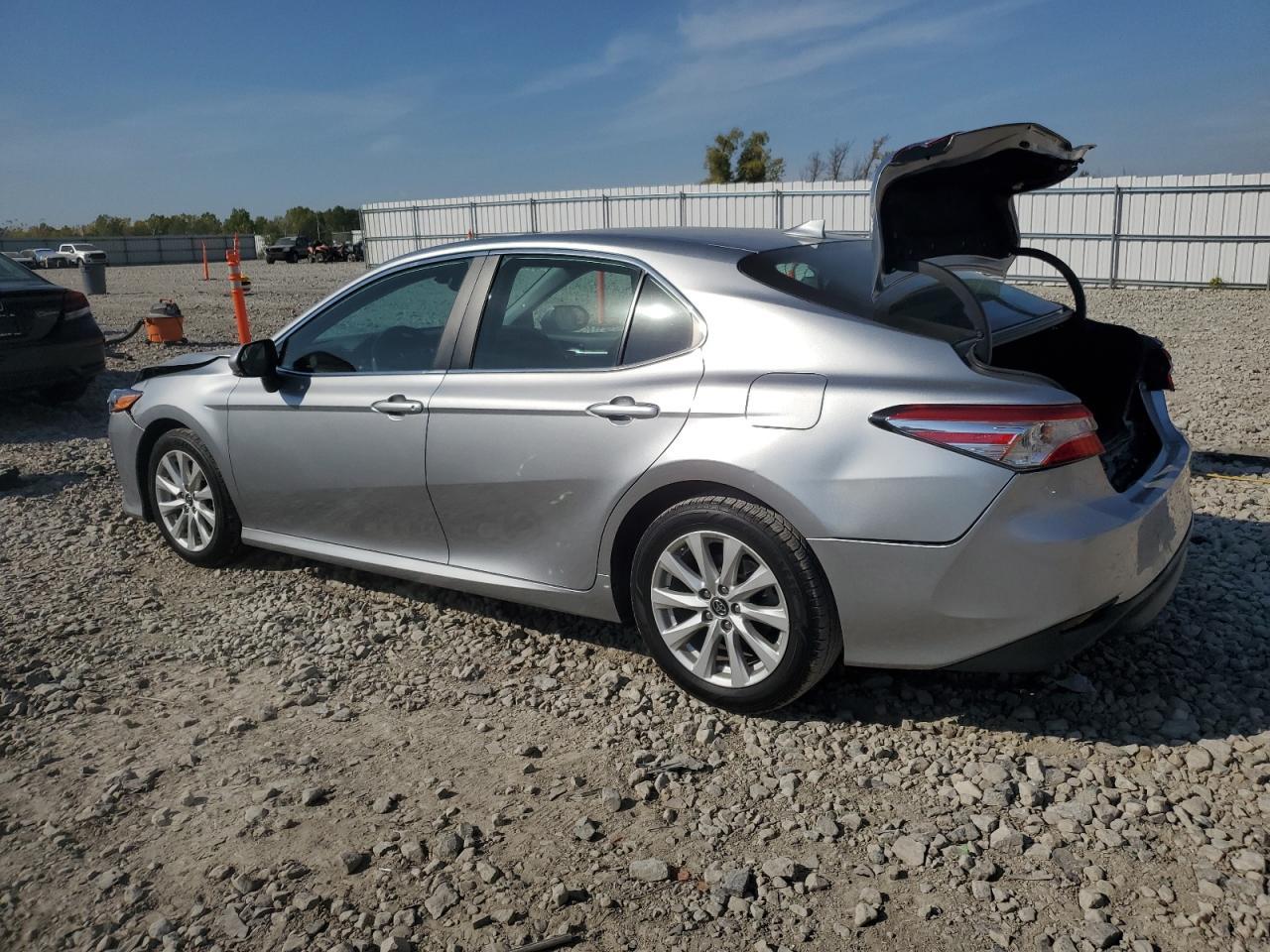 2019 Toyota Camry L - Image 2