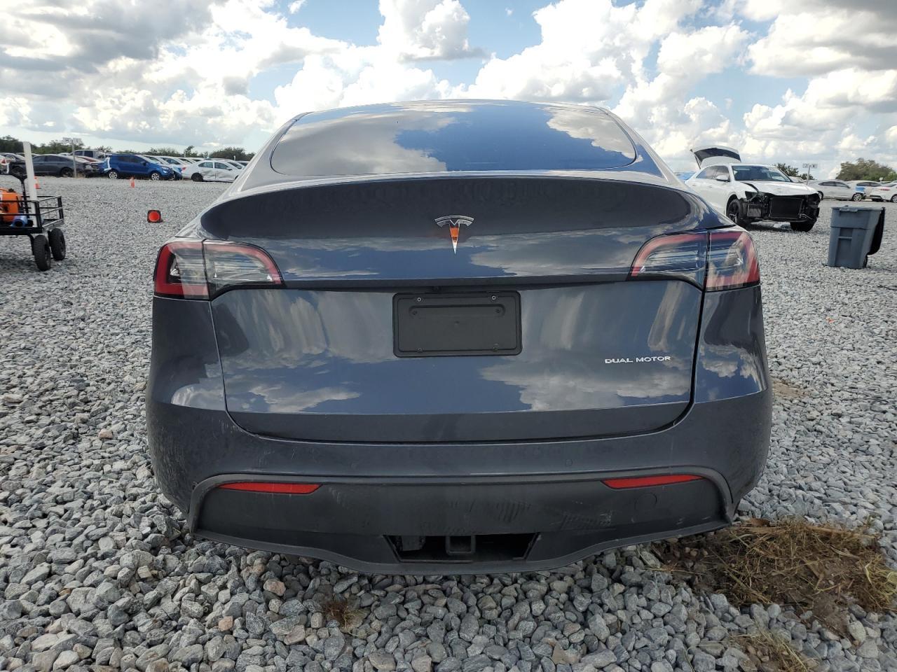 2022 Tesla Model Y - Фото 6