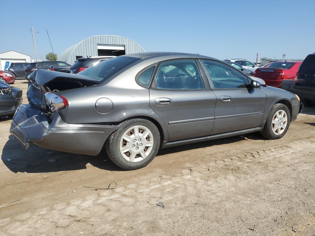 2004 Ford Taurus Se - Image 3