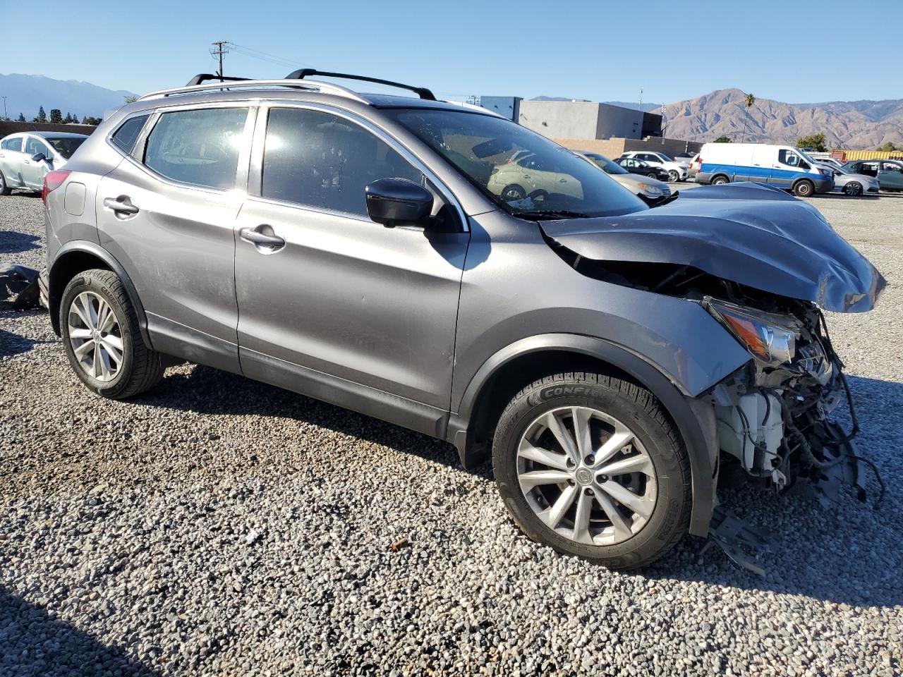 2017 Nissan Rogue Sport S - Фото 4
