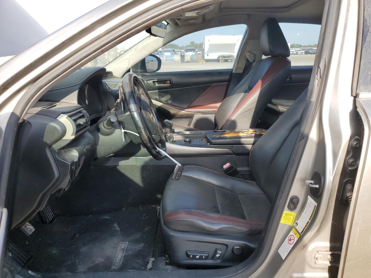 2017 Lexus Is 200T - Фото 7