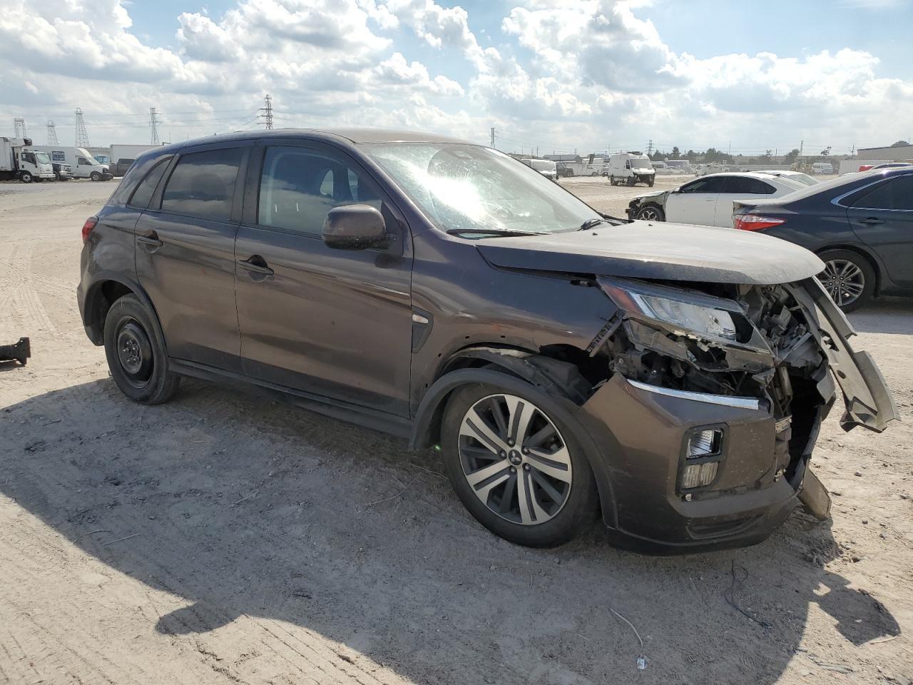 2021 Mitsubishi Outlander Sport Es - Фото 4