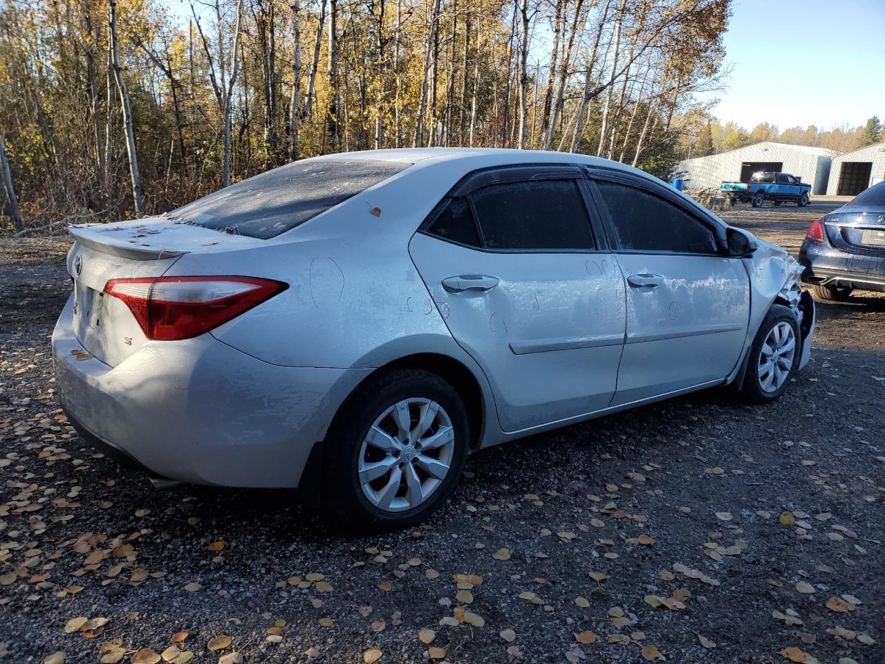 2015 Toyota Corolla L - Фото 3