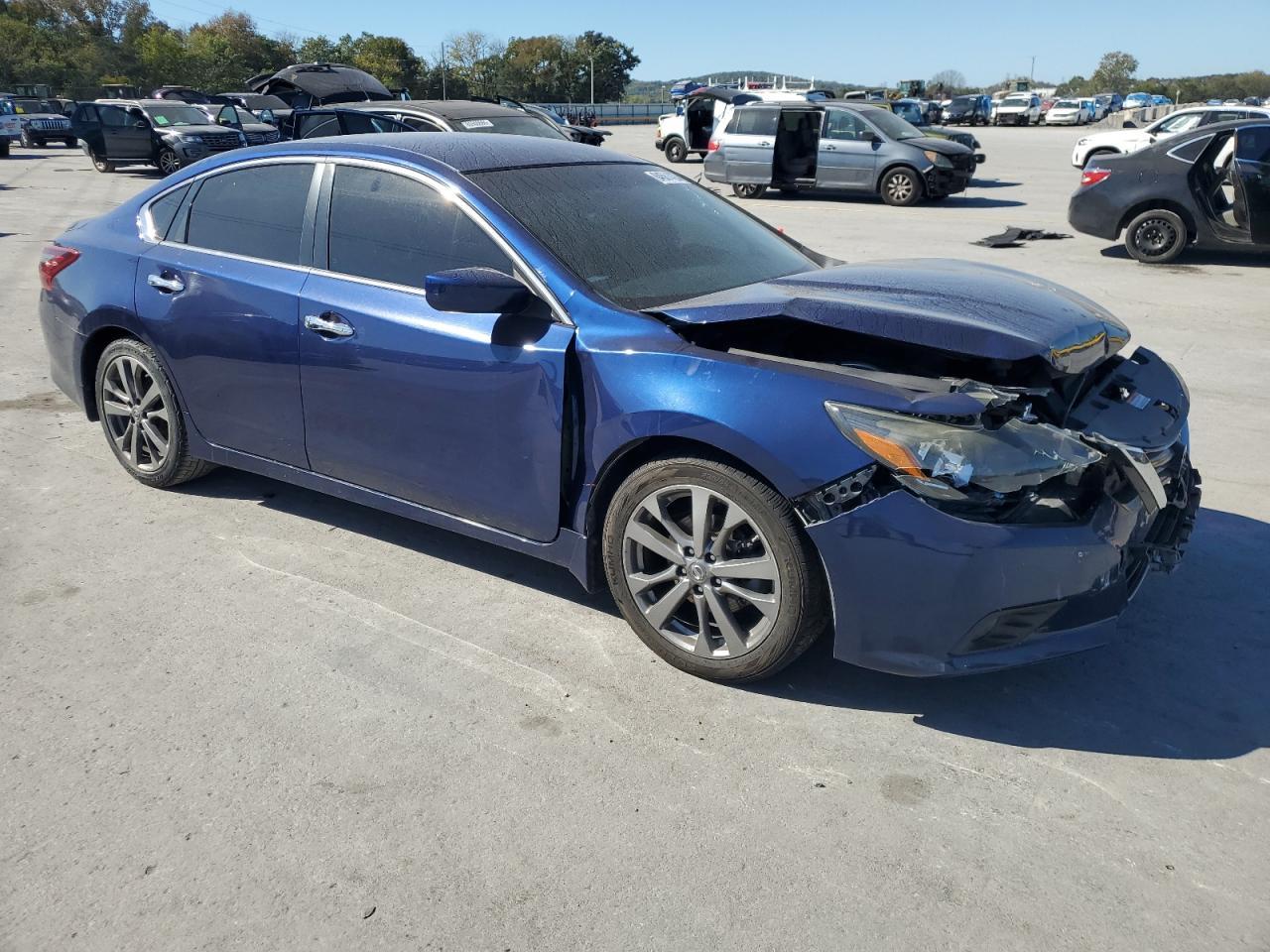 2017 Nissan Altima 2.5 - Фото 4