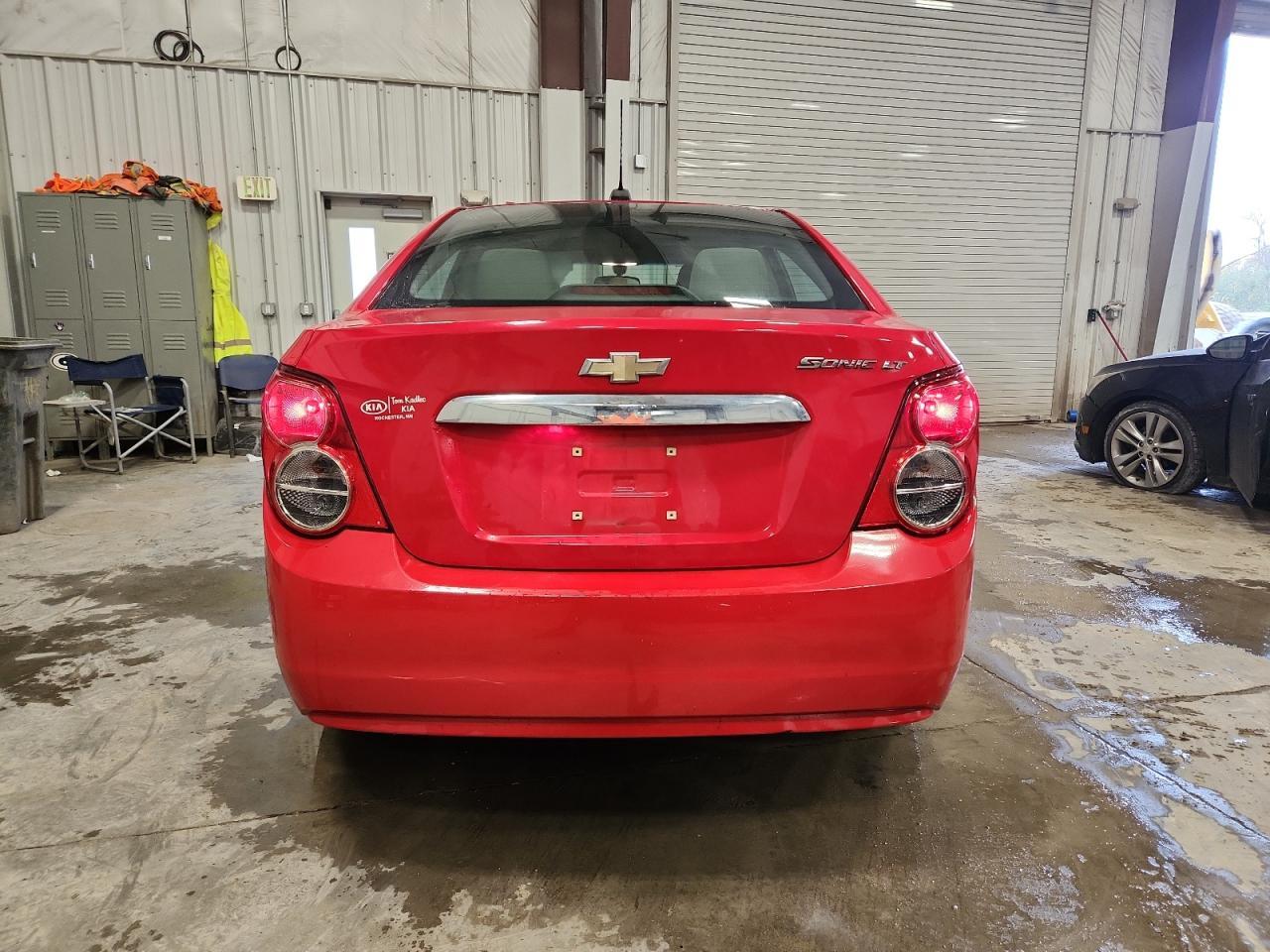 2015 Chevrolet Sonic Lt - Image 6