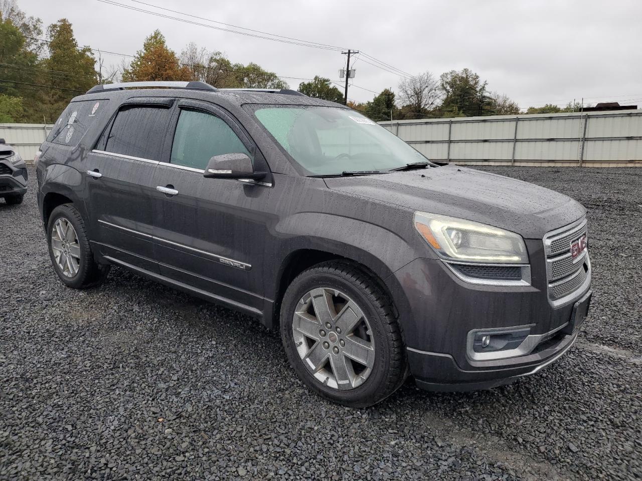 2014 GMC Acadia Denali - Image 4