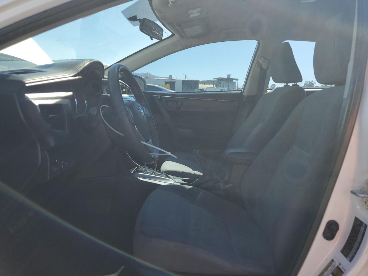 2014 Toyota Corolla L - Фото 7