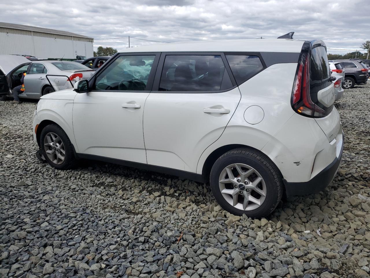 2023 Kia Soul Lx - Фото 2