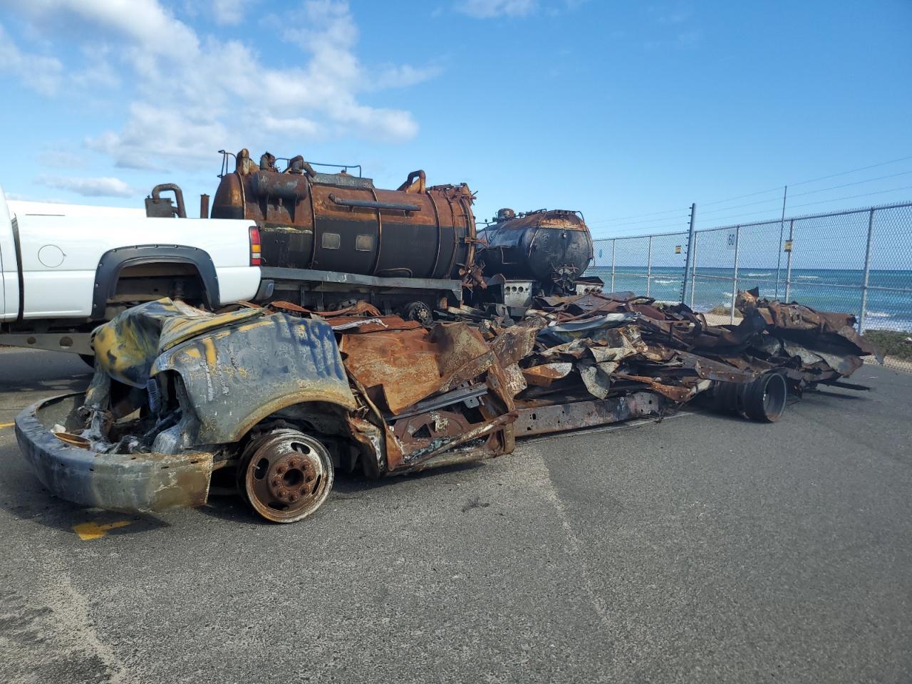 2022 GMC Savana Cut - Expeditor Truck - Фото 2