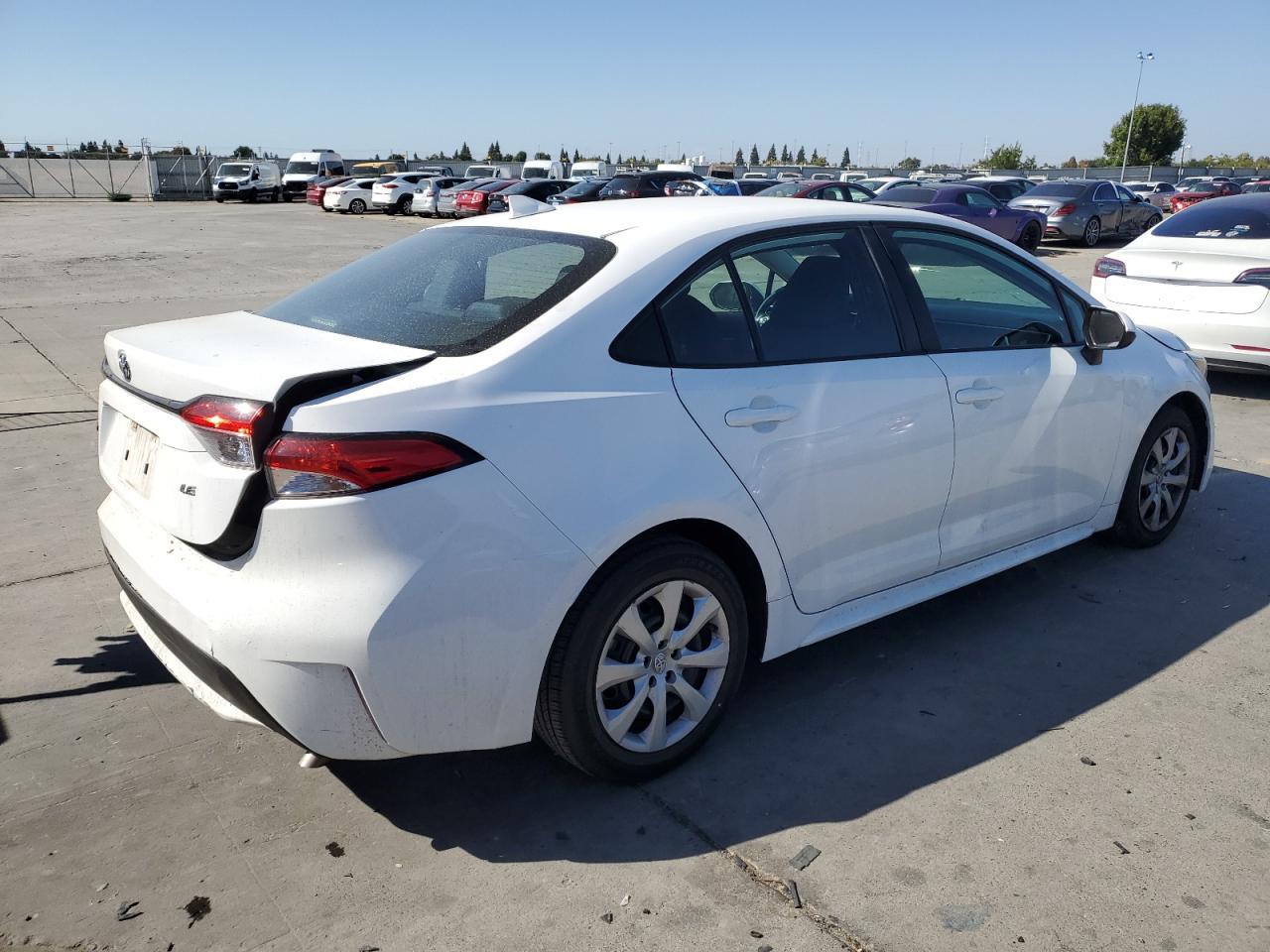 2021 Toyota Corolla Le - Фото 3