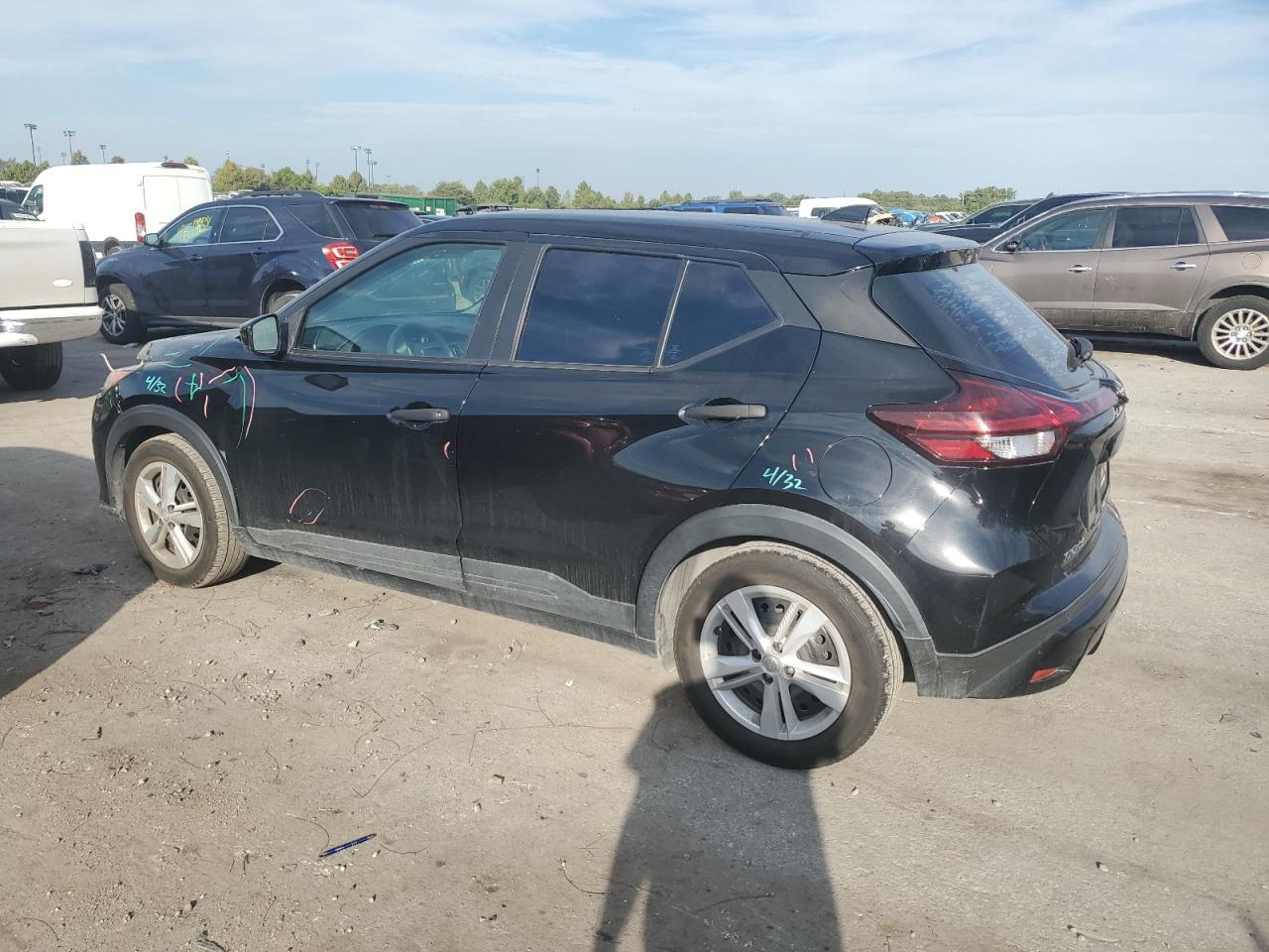 2022 Nissan Kicks S - Image 2