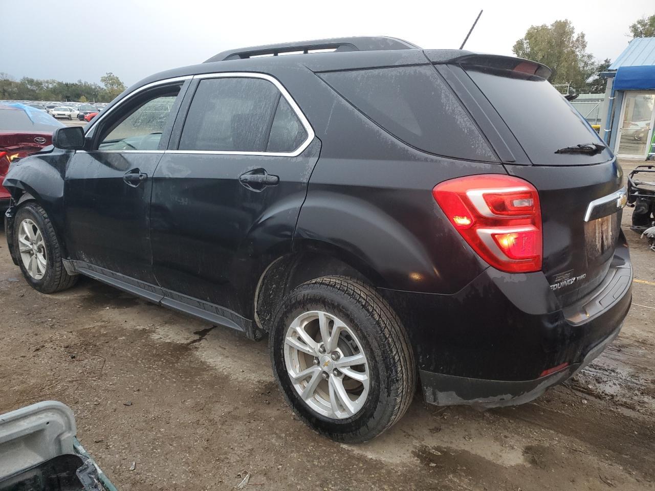 2017 Chevrolet Equinox Lt - Image 2